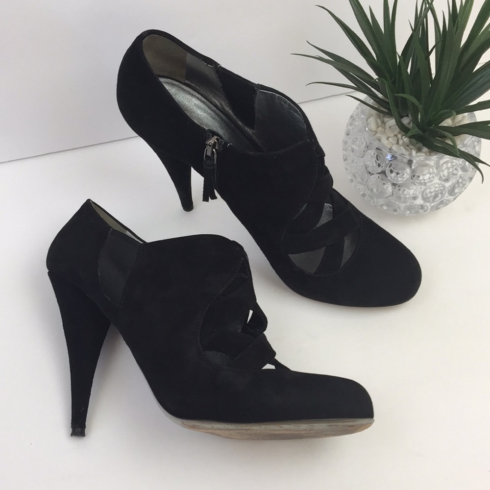 MIU MIU Black Suede High Heels Booties